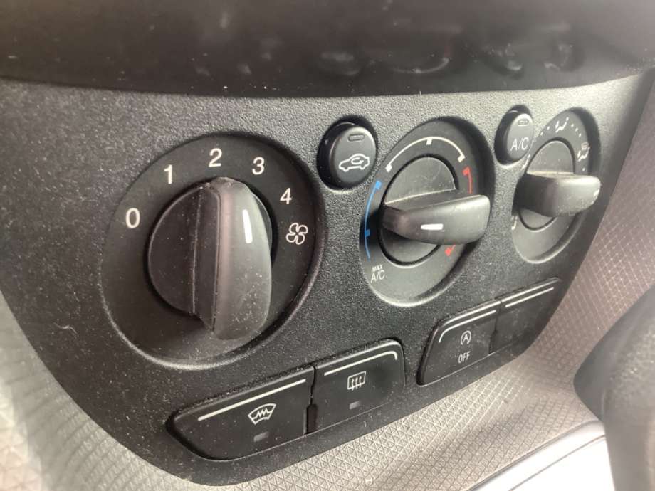 Varmeapparat betjening til Ford Transit Connect, 2013-2018 Type II, Fase 1  (FORD|)
