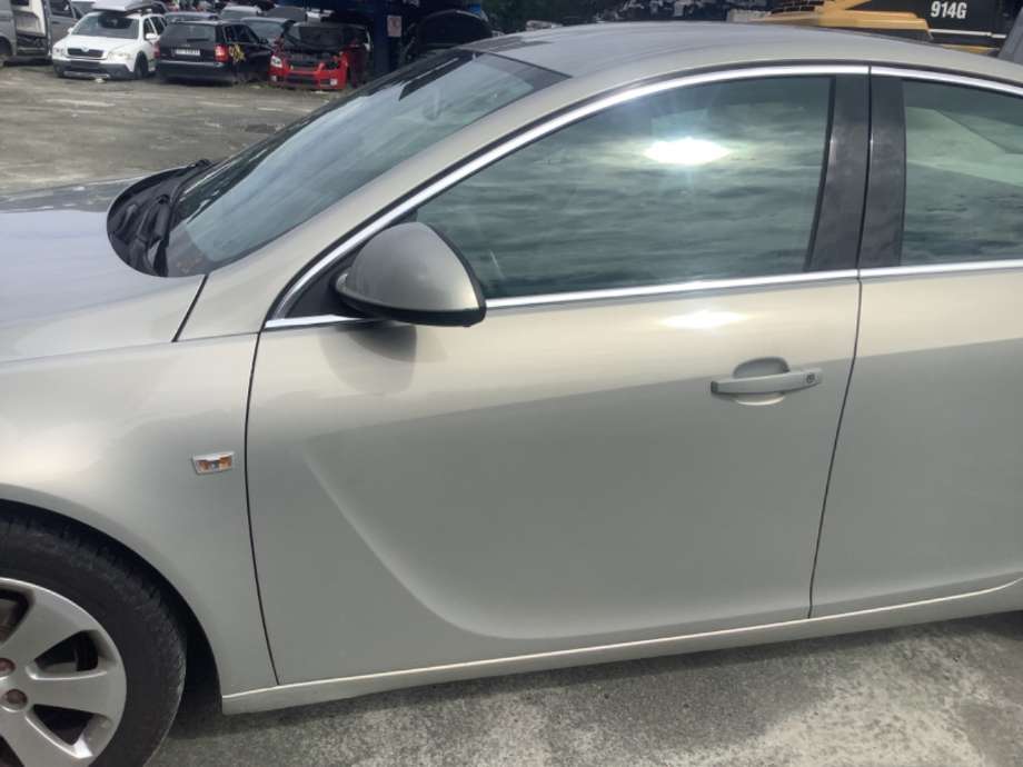 Dør venstre foran til Opel Insignia A, 2009-2014  (OPEL|20965955)