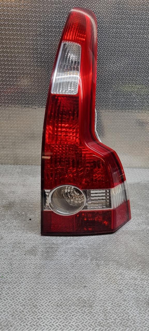 Baklykt høyre til Volvo V50, 2004-2007 (Fase 1)  (VOLVO|30698921)