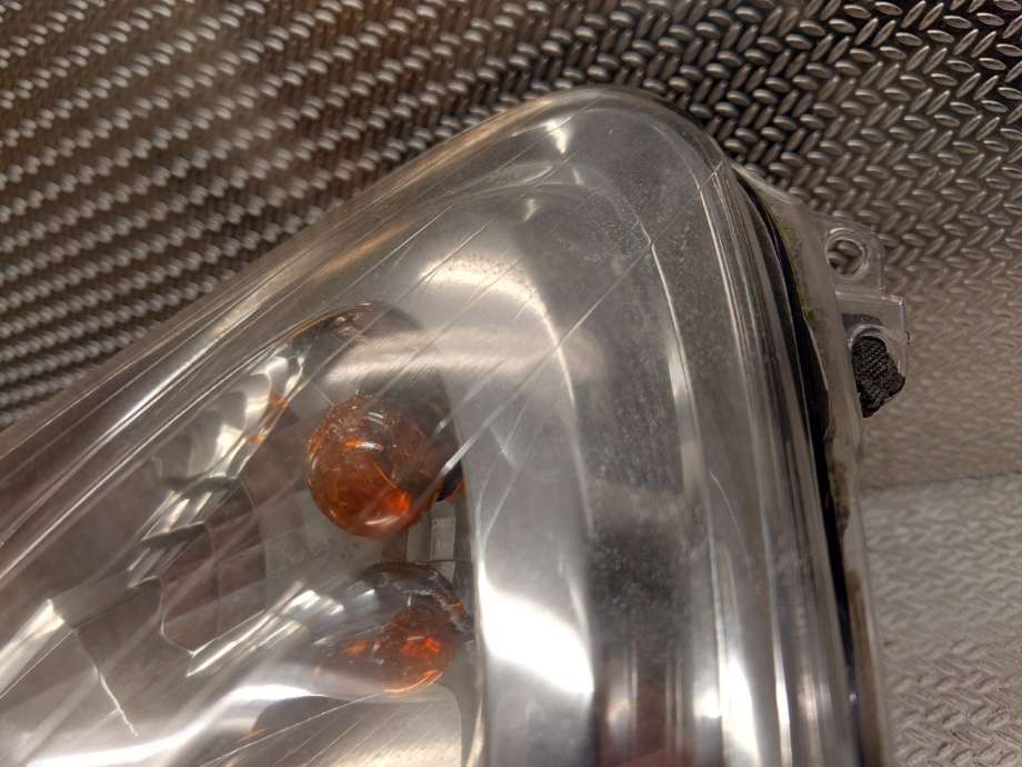 Frontlykt venstre halogen til Opel Corsa D 2006-2014  (OPEL|93189357)