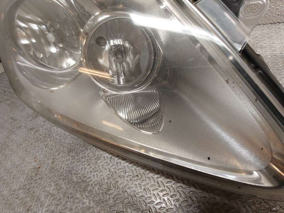 Frontlykt høyre halogen til Opel Corsa D 2006-2014  (OPEL|13186382|93189358)