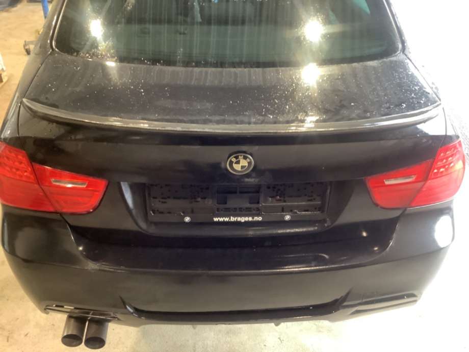Bakluke sedan til BMW 3-Serie, 2005-2011 (E90/E91/E92/E93) (E90/E91/E92/E93) (BMW|41 62 7 254 425)