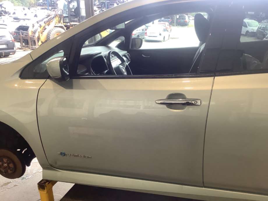 Dør venstre foran til Nissan Leaf, 2018-->> (Type II)  (NISSAN|)