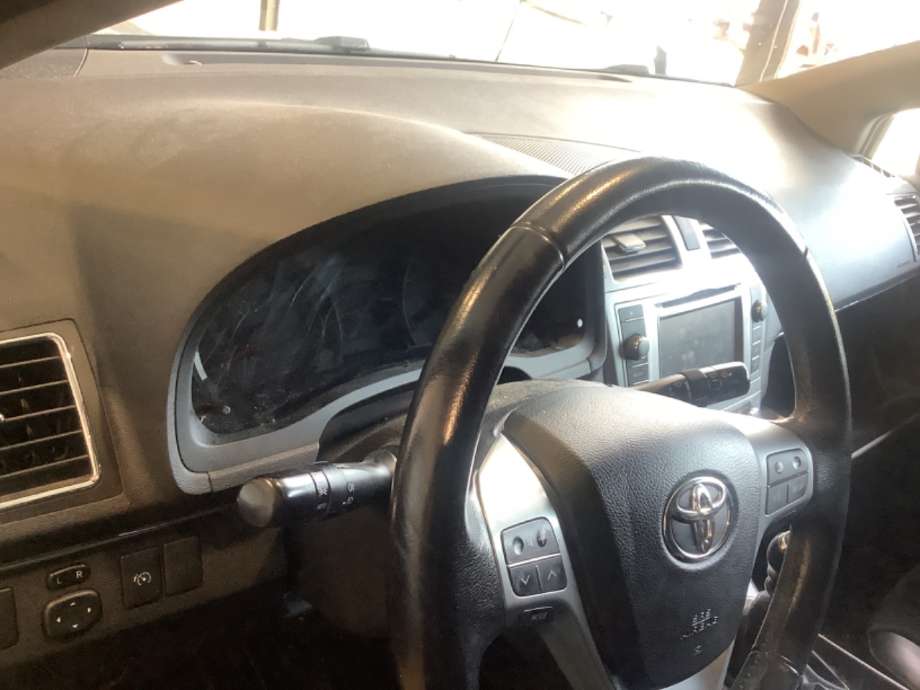 Dashbord til Toyota Avensis, 2009-2015 (Type III, Fase 1)  (TOYOTA|)