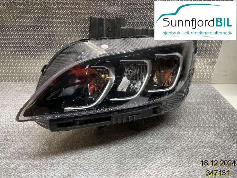 Frontlykt venstre halogen til Hyundai Kona 2021-2023 (Type I, Fase 2)  (HYUNDAI|92101J9600|)