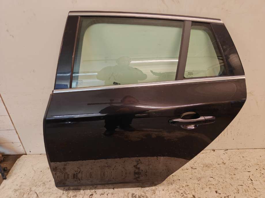 Dør venstre bak til Volvo V60 2010-2013 (Type I, Fase 1)  (VOLVO|32228972|)
