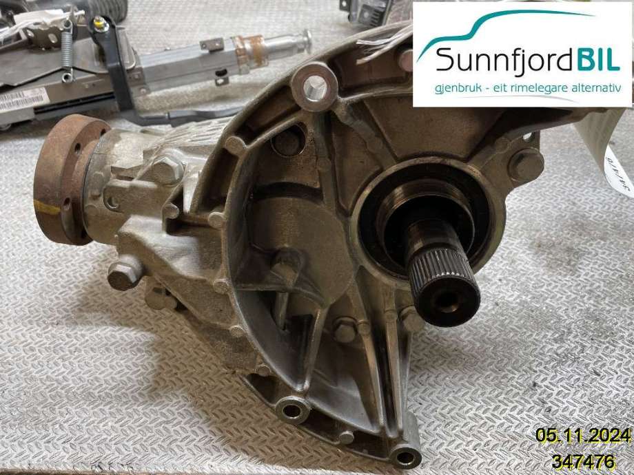 Girkasse 4WD fordelingskasse til VW Transporter / Caravelle, 2019-->> (T6.1) (T6.1) (VOLKSWAGEN|09N 409 053 D)