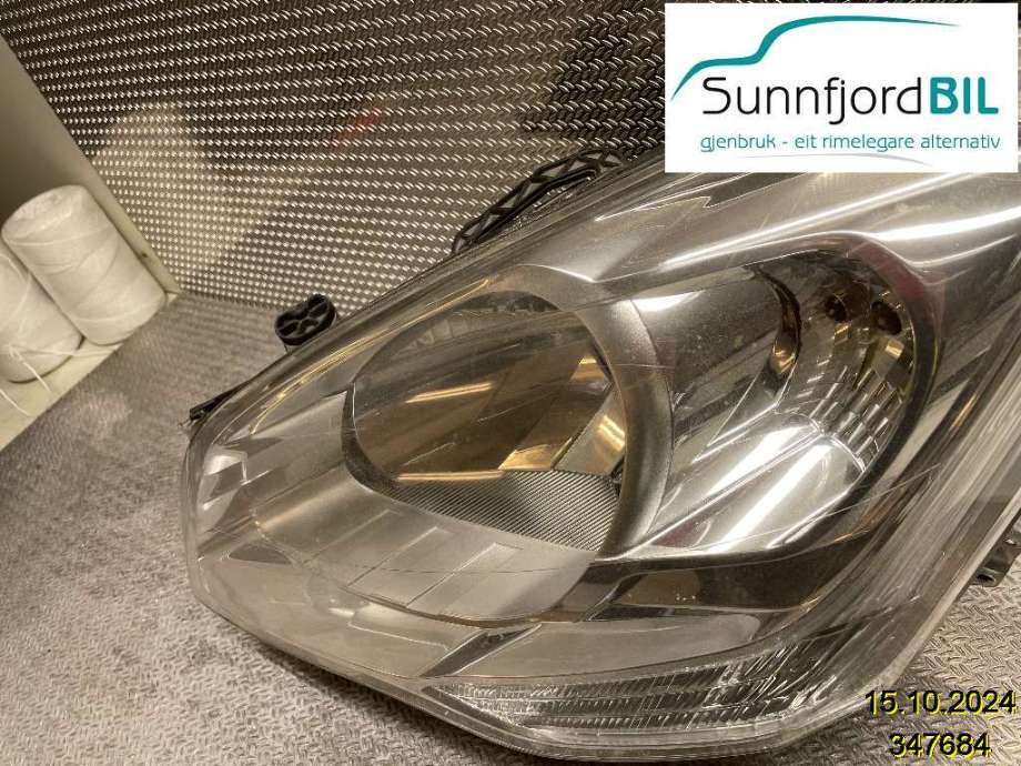 Frontlykt venstre halogen til Citroën Berlingo 2008-2015 (Type II, Fase 1)  (CITROEN|6208 K6||9682828280)