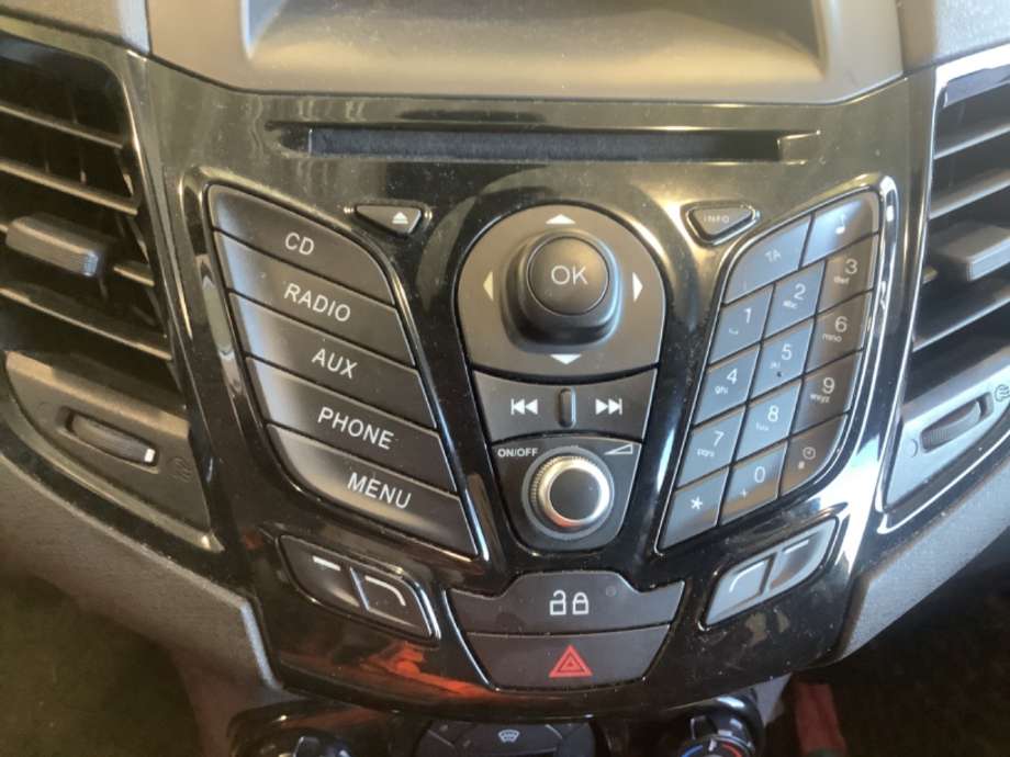 Bilstereo til Ford Fiesta, 2013-2017 (Type VI, Fase 2)  (FORD|)