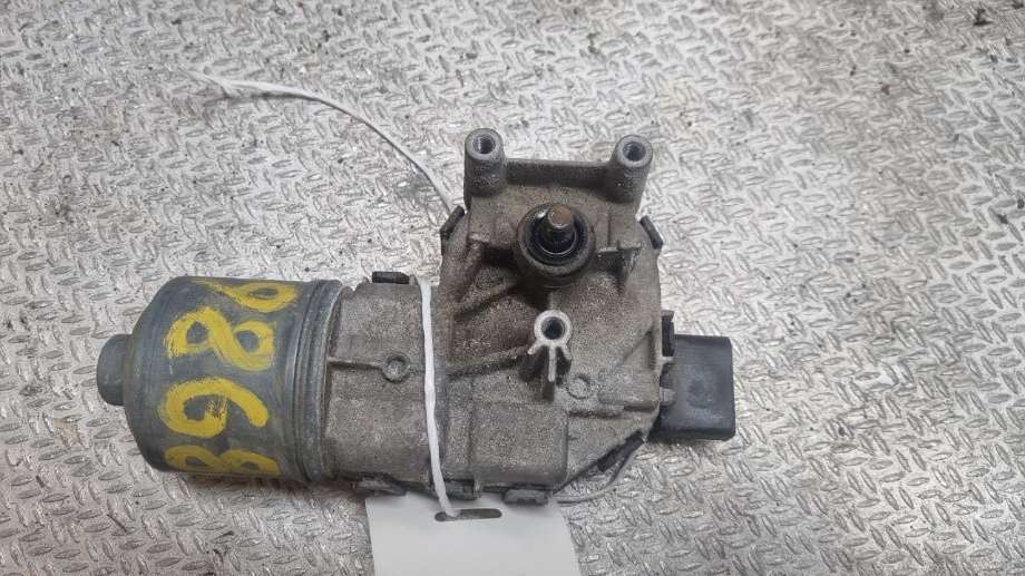 Viskermotor frontrute til Ford Kuga, 2008-2012 (Type I)  (FORD|8V41-17508-AB)