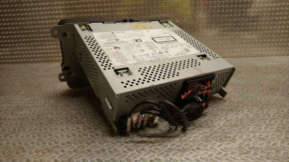 Bilstereo til VW Caddy 2015-2020 (Type III, Fase 3)  (VOLKSWAGEN|1K8 035 150 K|)