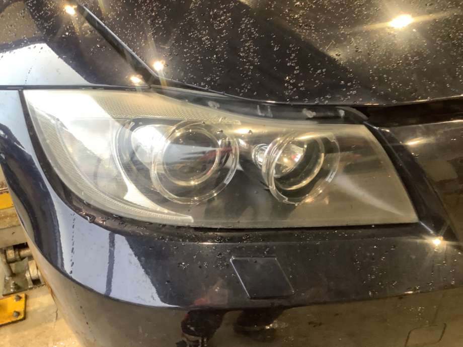 Frontlykt høyre halogen til BMW 3-Serie, 2005-2011 (E90/E91/E92/E93) (E90/E91/E92/E93) (BMW|63 11 6 942 722)