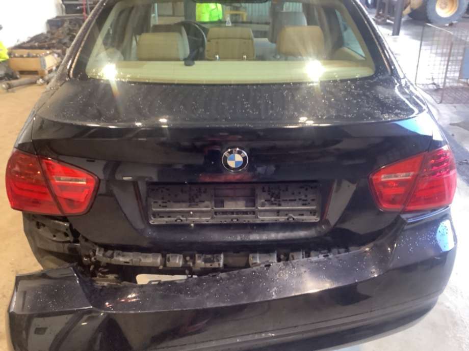 Bakluke sedan til BMW 3-Serie, 2005-2011 (E90/E91/E92/E93) (E90/E91/E92/E93) (BMW|41 62 7 151 491)