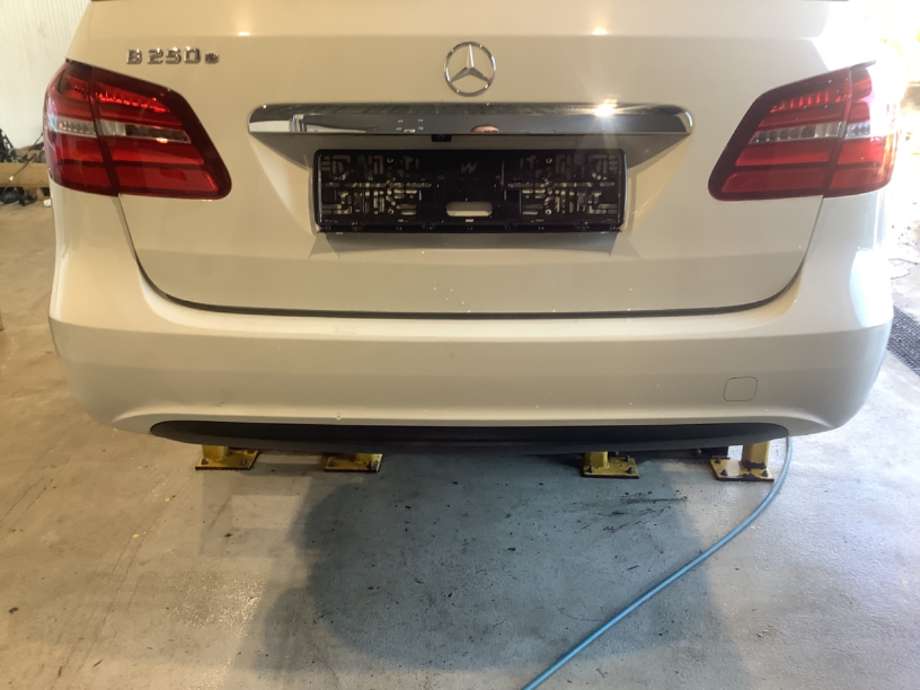 Støtfanger bak til Mercedes B-Klasse, 2011-2018 (W246) (W246) (MERCEDES|A 242 885 00 25)