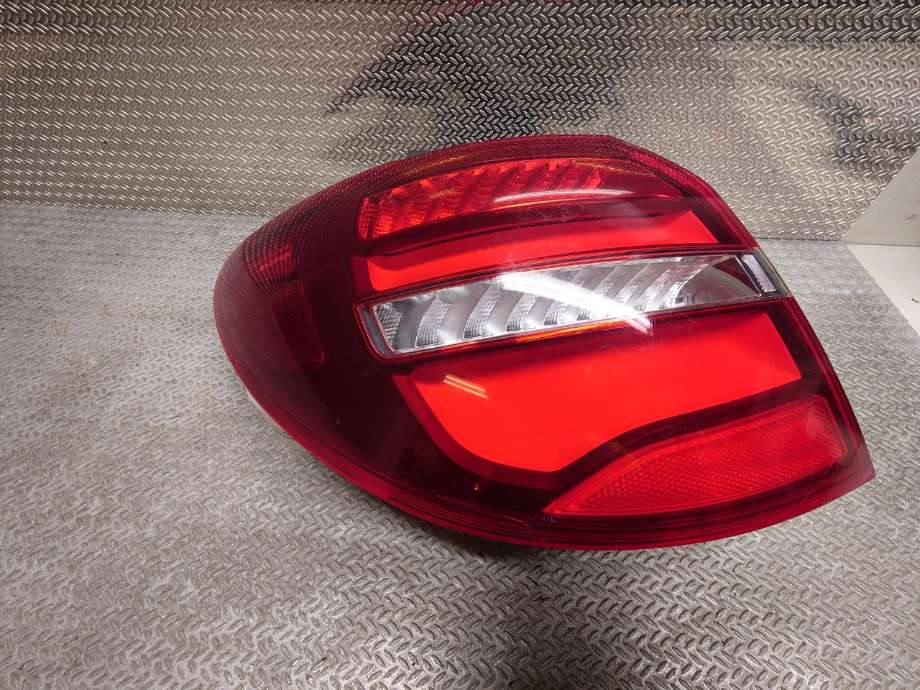 Baklykt venstre til Mercedes B-Klasse 2011-2018 (W246) (W246) (MERCEDES|A2469068700|A 246 906 87 00)
