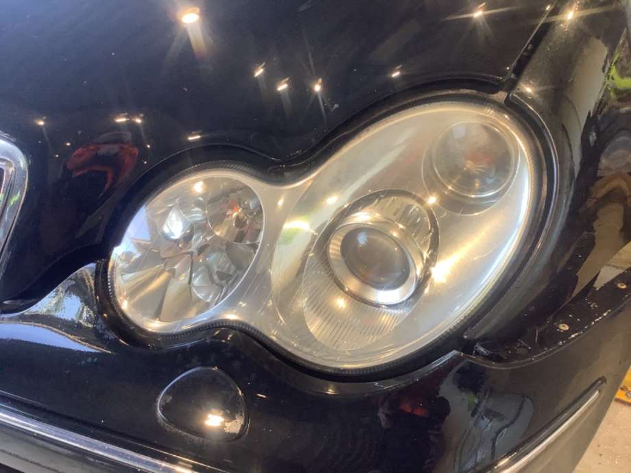 Frontlykt venstre halogen til Mercedes C-Klasse, 2004-2007 (Fase 2) (W203) (W203) (MERCEDES|A 203 820 37 61)