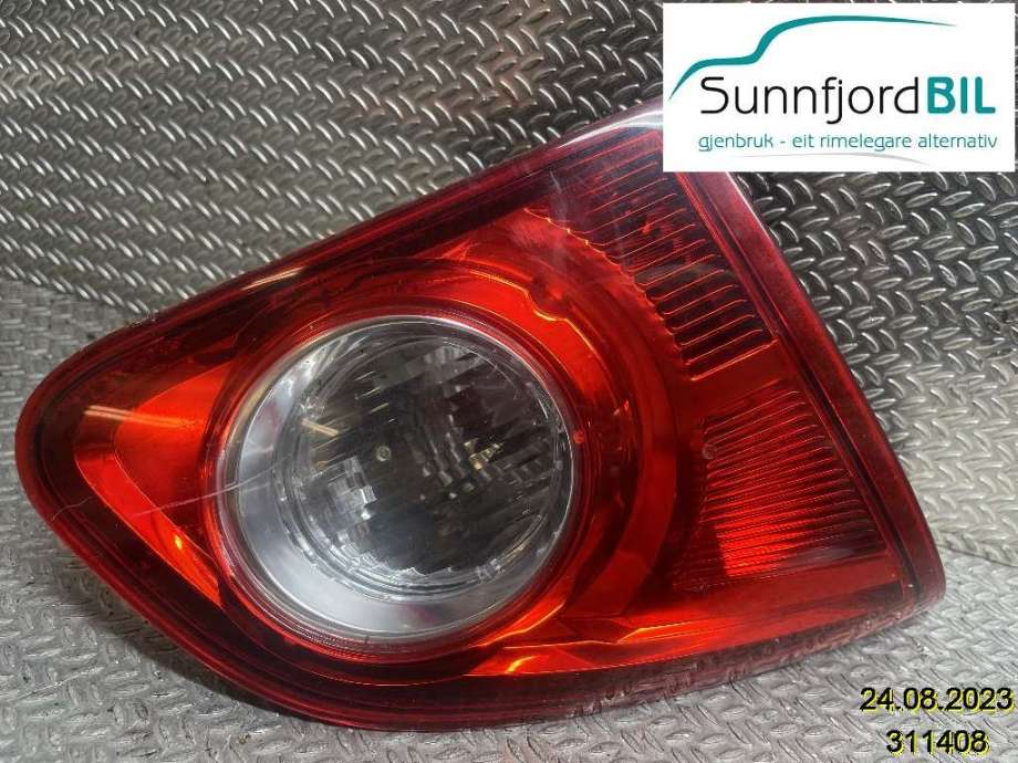 Baklykt venstre indre til Nissan Qashqai 2007-2010 (Type I, Fase 1)  (NISSAN|26559JD85A|)