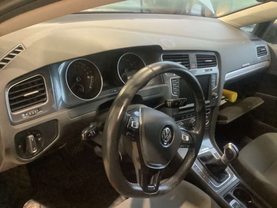 Dashbord til VW e-Golf, 2014-2017 (Fase 1) (VOLKSWAGEN|)