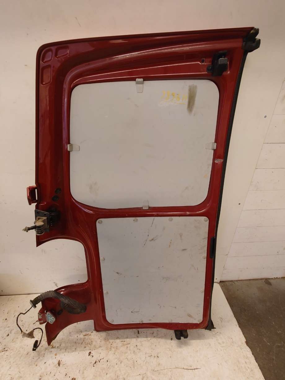 Dør høyre bak varebil til VW Transporter / Caravelle 2009-2015 (Fase 2) (T5) (T5) (VOLKSWAGEN|7H0 827 092 AP|7H0827092AP|)