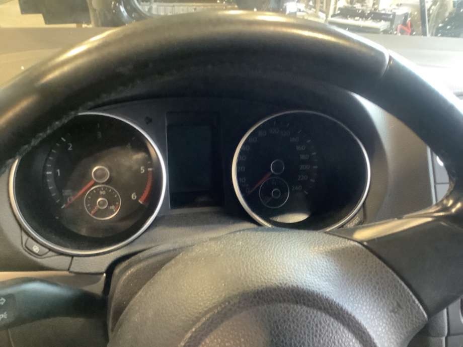 Instrumentpanel til VW Golf VI, 2008-2012  (VOLKSWAGEN|5K0 920 872 A)