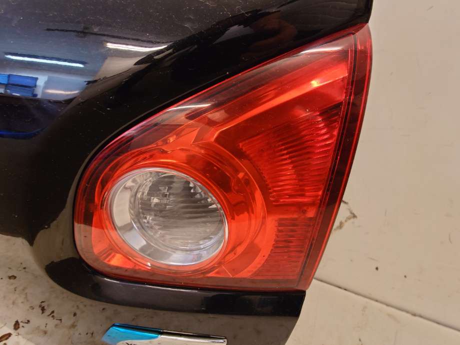 Baklykt høyre indre til Nissan Qashqai 2007-2010 (Type I, Fase 1)  (NISSAN|26554JD85A|)