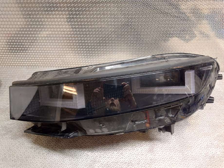 Frontlykt venstre halogen til Hyundai Ioniq 5, 2021-->>  (HYUNDAI|92101 GI)