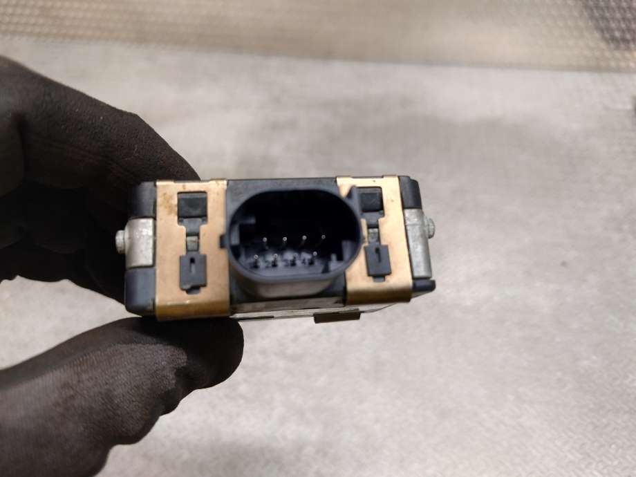 Sensor radar til VW Caddy 2015-2020 (Type III, Fase 3)  (VOLKSWAGEN|2K5907561C|2K5 907 561 C)