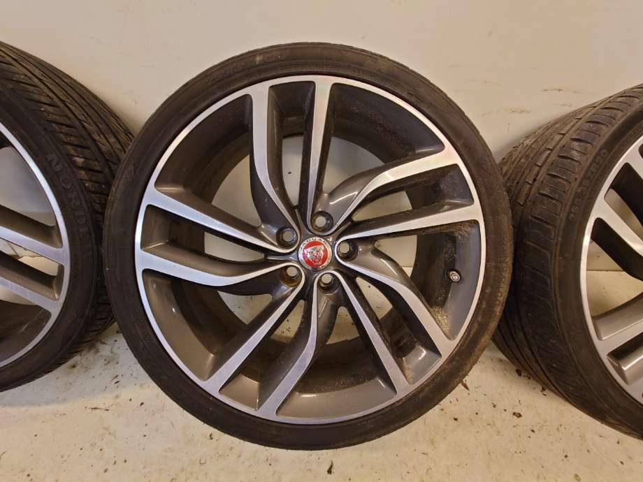 Hjulsett aluminium sommer til Jaguar XF 2015-->> (X260) (X260) (JAGUAR|GX6M1007FA|T2H5949|GX6M-1007-FA)