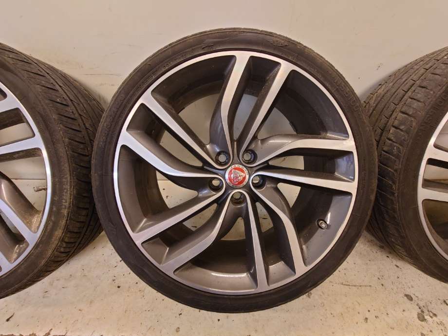 Hjulsett aluminium sommer til Jaguar XF 2015-->> (X260) (X260) (JAGUAR|GX6M1007FA|T2H5949|GX6M-1007-FA)