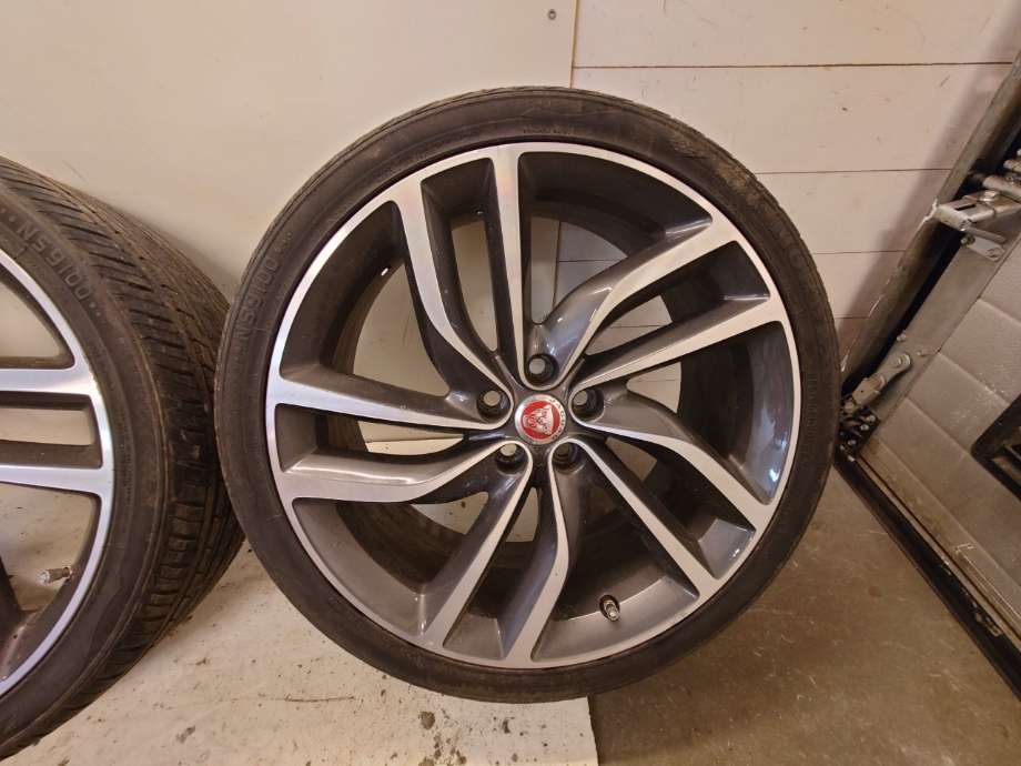 Hjulsett aluminium sommer til Jaguar XF 2015-->> (X260) (X260) (JAGUAR|GX6M1007FA|T2H5949|GX6M-1007-FA)
