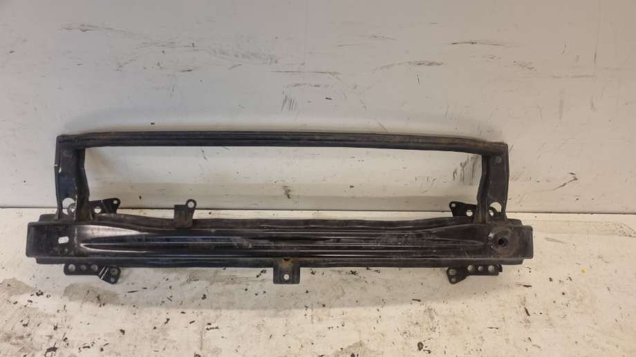 Støtfangerforsterkning foran til VW Caddy, 2010-2015 (Type III, Fase 2)  (VOLKSWAGEN|1T0 807 109 D)