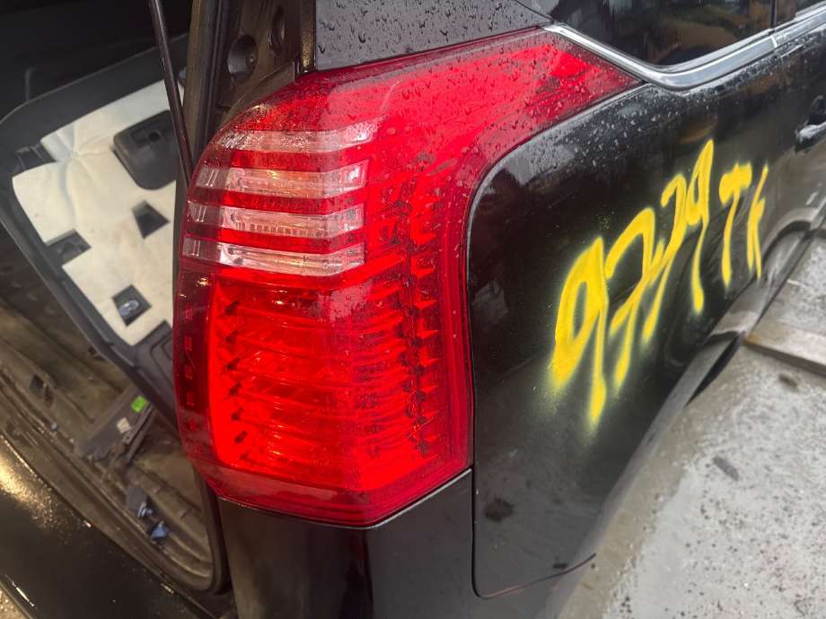 Baklykt høyre til Peugeot 5008, 2010-2017 (Type I)  (PEUGEOT|)