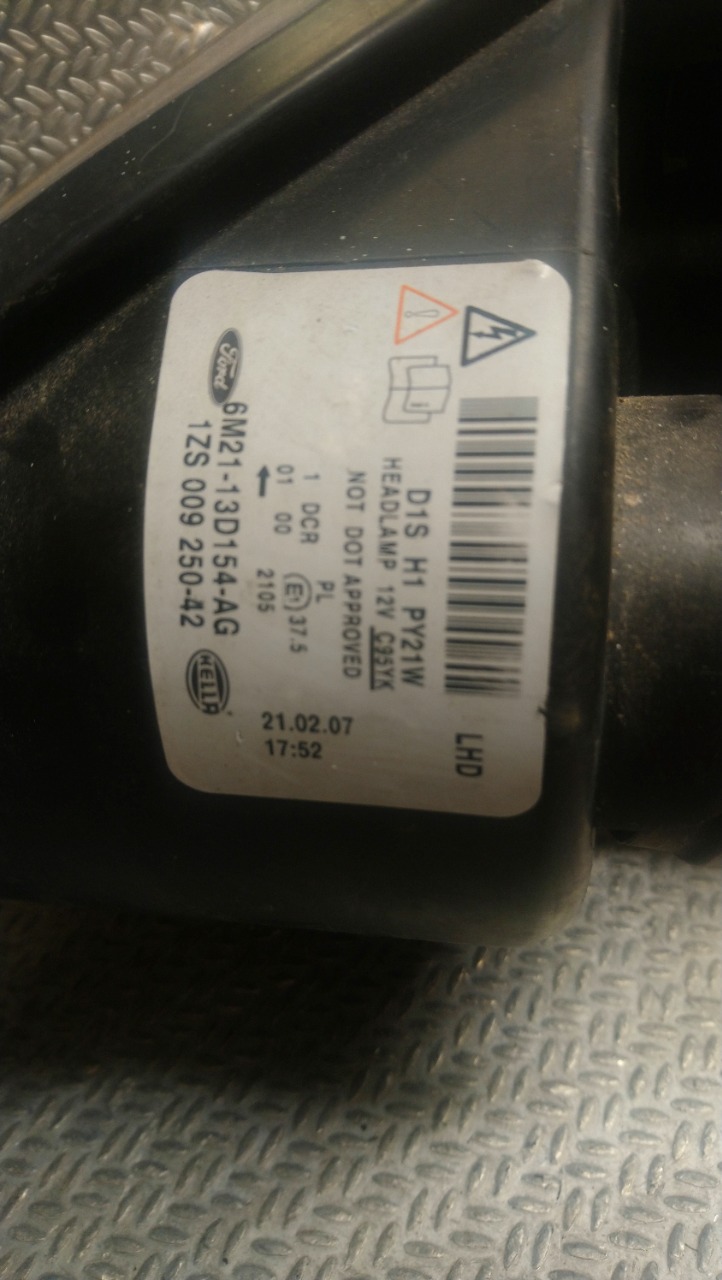 Frontlykt høyre xenon til Ford S-Max 2006-2010 (Type I, Fase 1) (FORD|6M2113D154AG|1801373|6M21-13D154-AG)