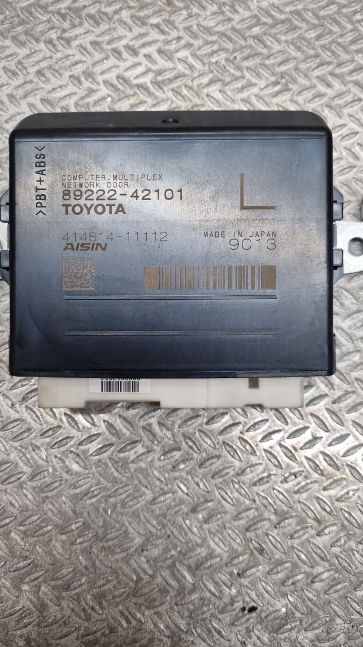Styreenhet elektrisk bakluke til Toyota RAV4 2019-->> (Type V)  (TOYOTA|8922242101|)