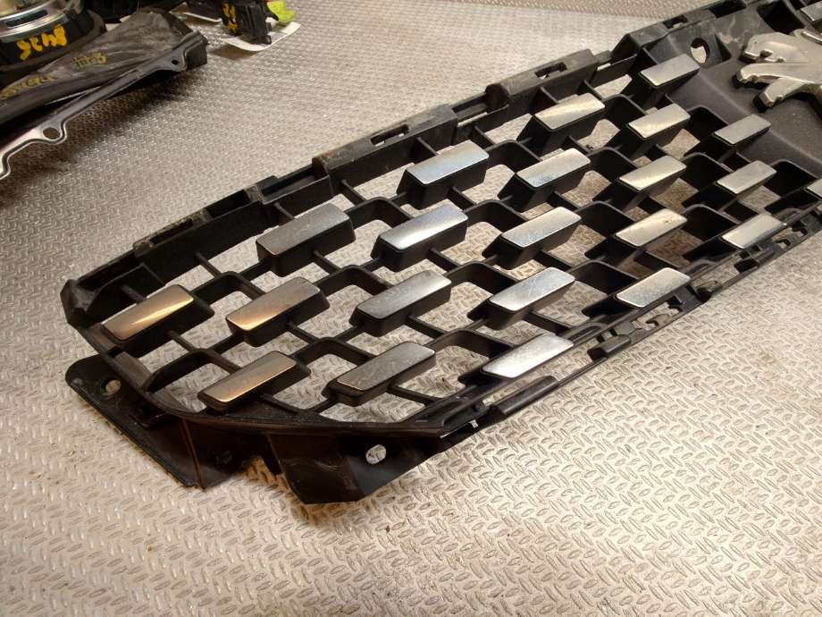 Grill til Peugeot 508 2018-->> (Type II)  (PEUGEOT|9822370780|98 223 707 80|)