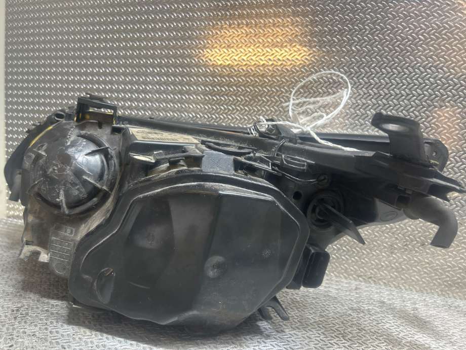 Frontlykt høyre xenon til BMW 5-Serie 2003-2010 (E60/E61) (E60/E61) (BMW|7 177 740 08|63 12 7 177 752|7 177 740-08)