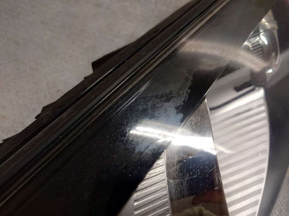 Frontlykt høyre halogen til Kia Picanto 2011-2017 (Type II) (KIA|921021Y011|92102 1Y011|)