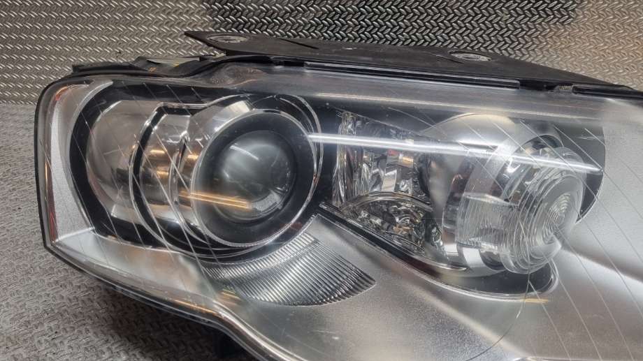 Frontlykt høyre xenon til VW Passat 2005-2010 (B6) (B6) (VOLKSWAGEN|3C0941752K|3C0941754K)