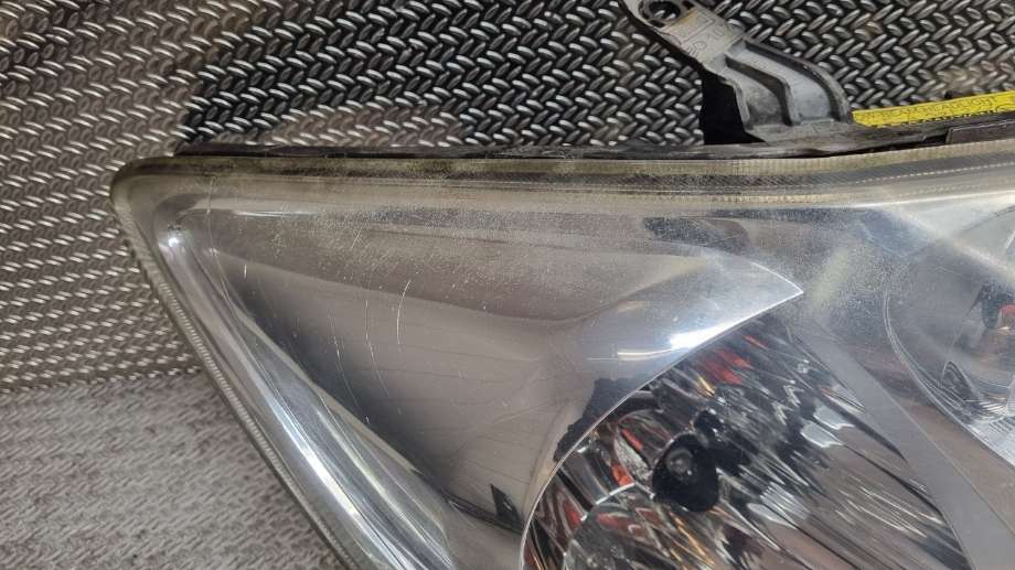 Frontlykt høyre halogen til Toyota Auris 2007-2010 (Type I, Fase 1)  (TOYOTA|8114002490|)