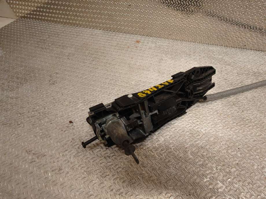 Dørhåndtak utv venstre foran til VW Golf VI 2008-2012 (VOLKSWAGEN|1K8837205E|5N0837885H|)