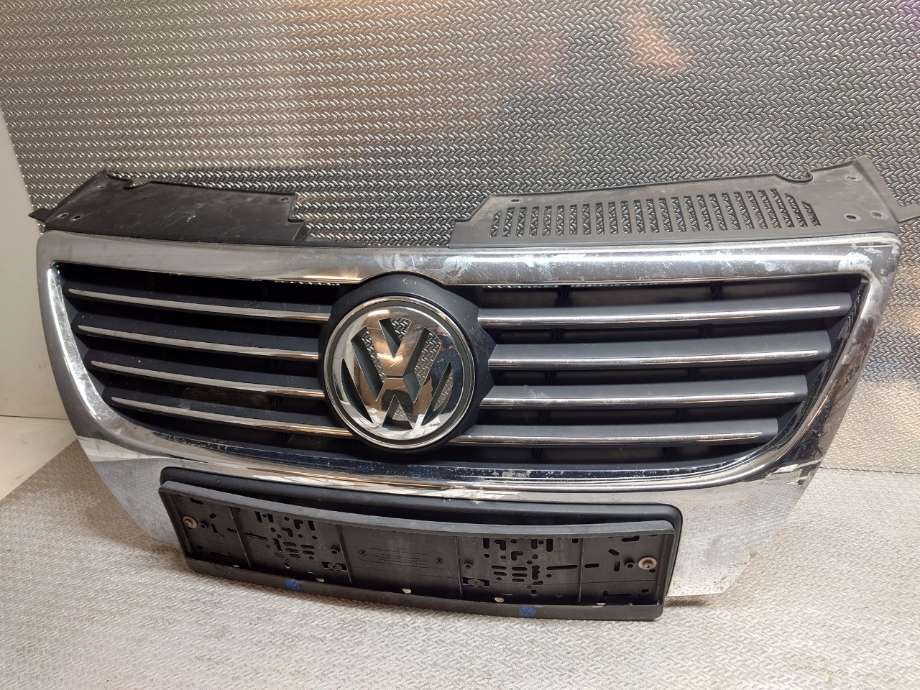 Grill til VW Passat, 2005-2010 (B6) (B6) (VOLKSWAGEN|3C0853651AH)