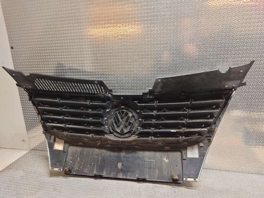 Grill til VW Passat 2005-2010 (B6) (B6) (VOLKSWAGEN|3C0853651AH|3C0 853 651 AH PWF|)