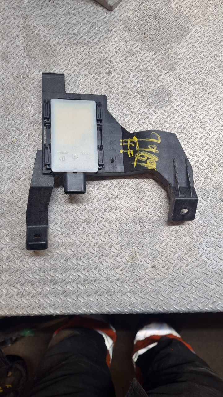 Sensor radar til Hyundai Ioniq 5 2021-->> (HYUNDAI|99130GI100|99130-GI100)