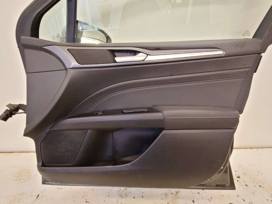 Dørtrekk høyre til Ford Mondeo, 2014-2019 (Type V, Fase 1)  (FORD|DS73-F238A50-EAU1F1U)