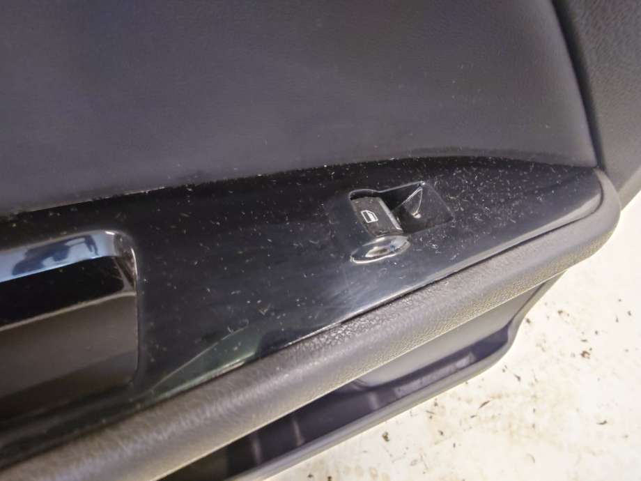 Bryter ruteheis til Ford Mondeo, 2014-2019 (Type V, Fase 1)  (FORD|DG9T-14529-AB3JA6)