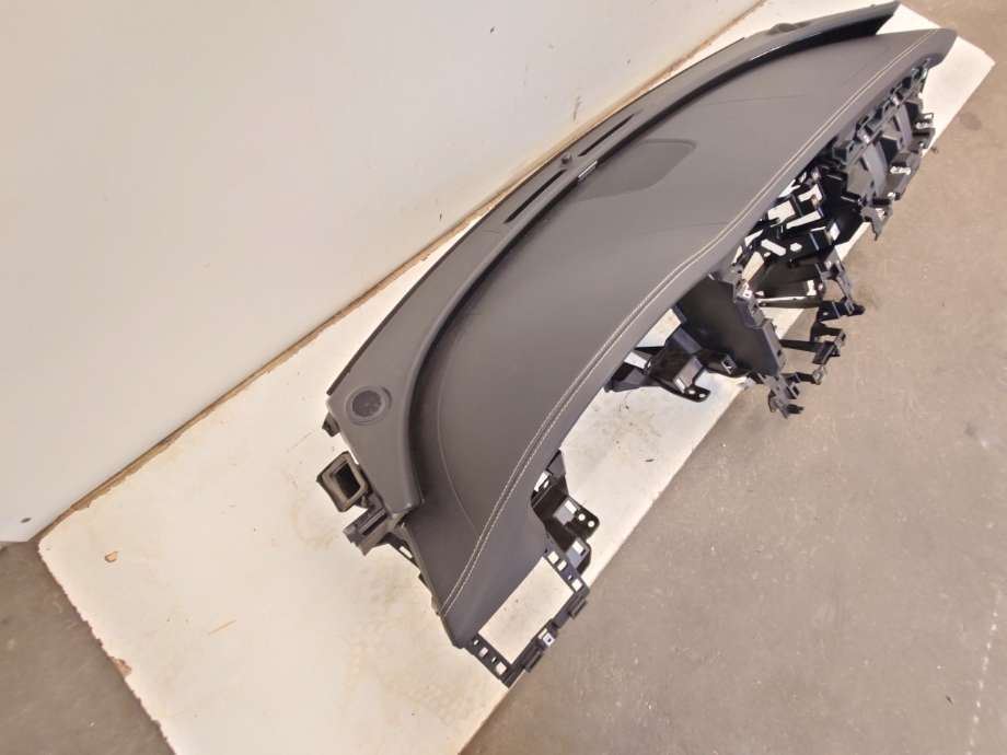 Dashbord til Jaguar XF 2015-->> (X260) (X260) (JAGUAR|GX6304320CG0QKW|T2H21834QKW|)