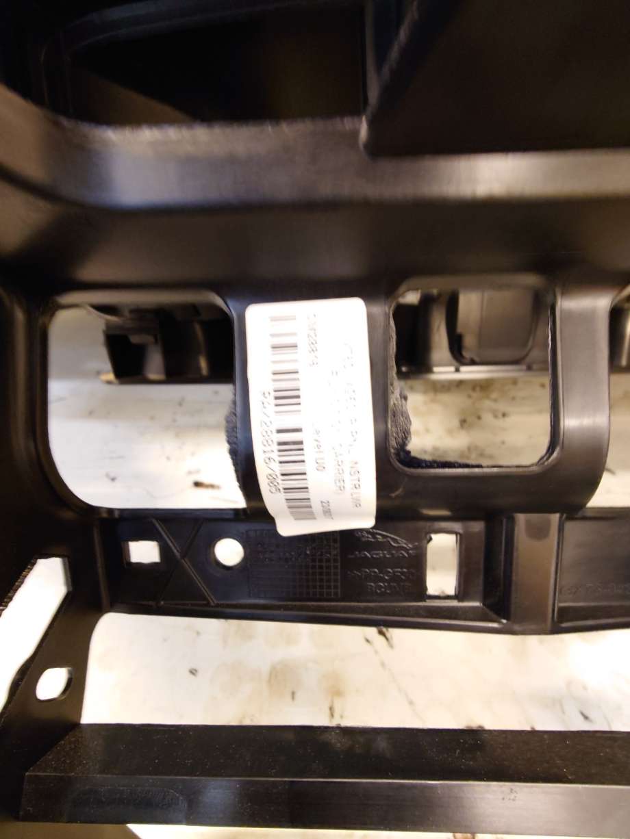 Dashbord til Jaguar XF 2015-->> (X260) (X260) (JAGUAR|GX6304320CG0QKW|T2H21834QKW|)