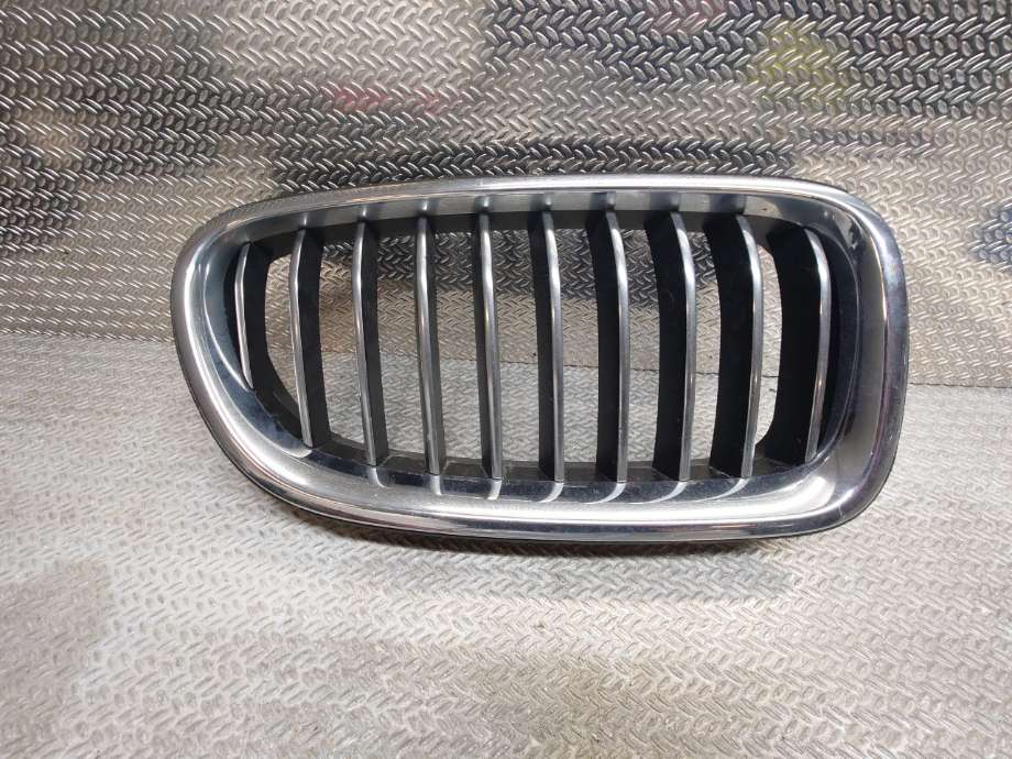 Grill høyre til BMW 5-Serie, 2010-2017 (F10/F11) (F10/F11) (BMW|51137412324)