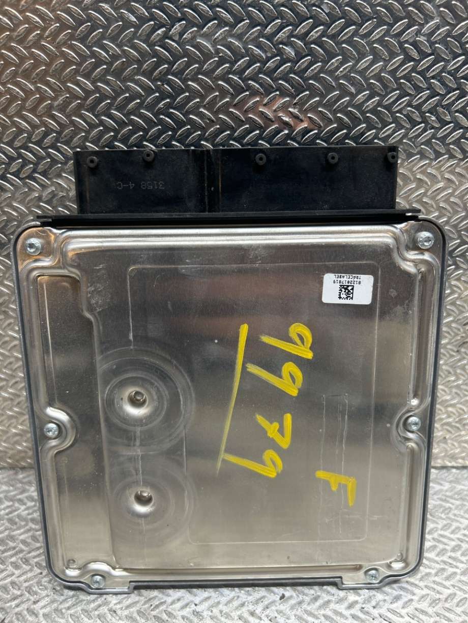 Styreenhet motor til VW Transporter / Caravelle 2003-2009 (Fase 1) (T5) (T5) (VOLKSWAGEN|070906016EC|0281014893|070 906 016 EC)