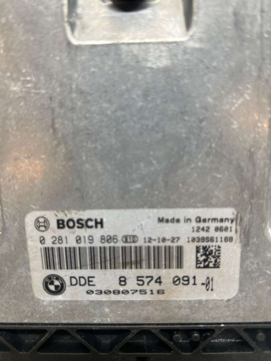 Styreenhet motor til BMW X3 2010-2017 (F25) (F25) (BMW|13618576333|0281019806|8574091-01)